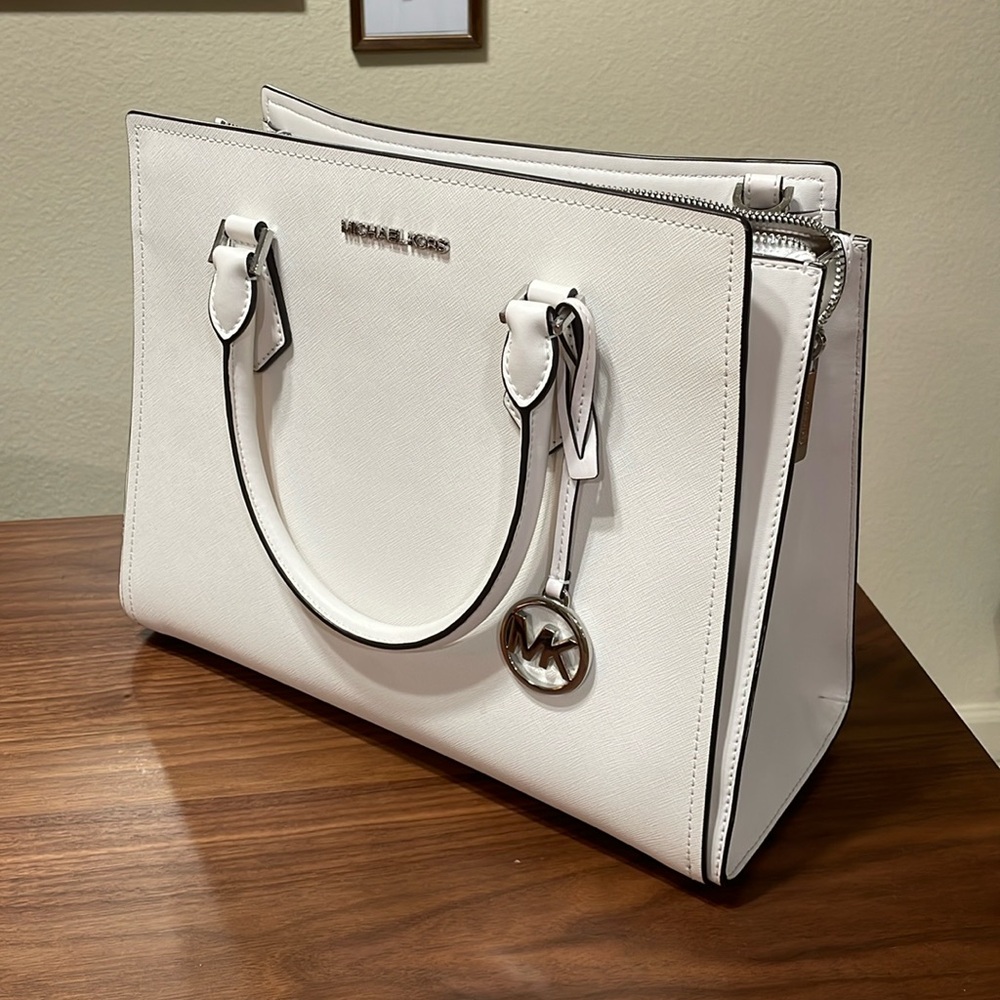 White Michael Kors Hope Purse